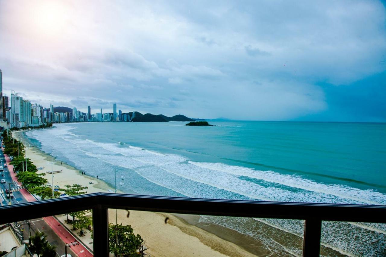 Apto Frente Mar Bal Camboriu Pe Na Areia Fantastica E Encantadora Vista Mar Balneário Camboriú Eksteriør bilde